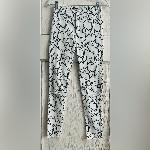 🖤🖤ZARA Trafaluc Denim Star Jeans - Women | Color: White/Black🖤🖤 - Picture 4 of 5